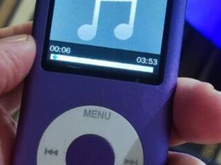 Apple iPod nano 4. Усиленная батарея.