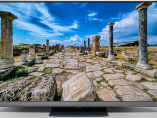 Телевизор Hisense 55U8KQ На гарантии. Объёмное звучание 2.1.2