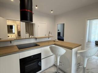 В продаже стильная двухкомнатная квартира в центральной части Одессы .