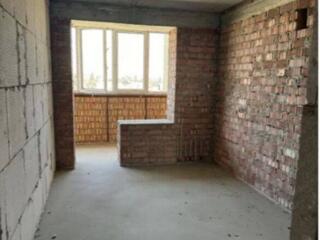 Продається простора 2-кімнатна квартира площею 70 м², розташована на .