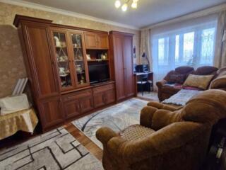 2х комнатная квартира на Таирова. Центр.