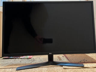 Monitor de joc LG 32"