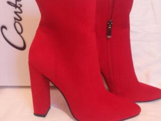 Продам обувь.