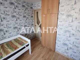 Продам 3-х кім. квартиру в цегляному будинку на Таїрова.