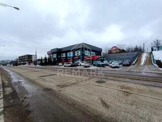 Spațiu cu doar 2,5 euro/mp. + TVA pe str. Bucovinei. Se află la ...