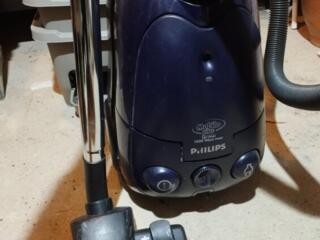 Мощный пылесос Philips