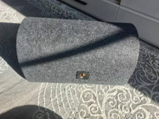 Продав новый 8 дюймовый сабвуфер на 80-120ват