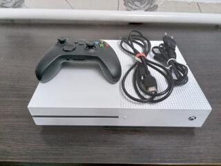 Продам Xbox one s 500GB