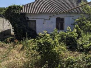 Предлагается к продаже одноэтажное здание на 2 владельца, под ремонт, 