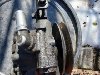 Продаётся насос гидроусилителя руля.