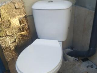 Унитаз в хорошем состоянии