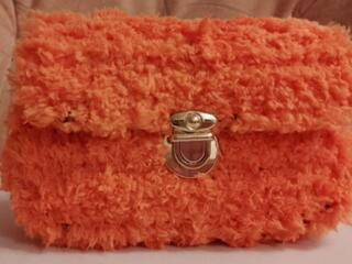 Пушистая сумочка