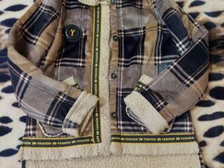 Продам детскую курточку