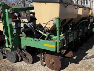 Сеялка Great Plains YP 825А точного высева пневматическая