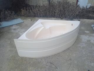 Продам акриловую ванну б/у