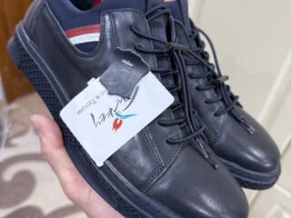 Кожаные полуботинки Pierre Cardin 41,5 размер и Adidas Alphaboost V2