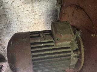 Двигатель 12 кВт (3 фазы, 380 Вт) 1500 об