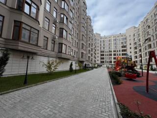 В продаже однокомнатная квартира в новом сданном доме у самого берега 