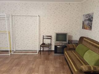 В продаже двухкомнатная квартира в центре города. Отопление ТЭЦ, есть 