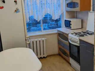 Трехкомнатная Королева.