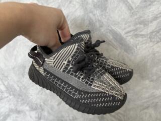 Продам кроссовки