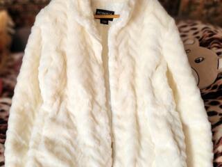 Шуба в идеальном состоянии - узором Шеврон. Размер, 3XL Торг возможен!