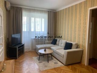 Пропонується до оренди 3-кімнатна квартира по вул. Басейна 10 на 5-му 