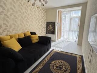 Трехкомнатная квартира .