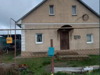 Продам капитальный 2-х этажный дом с евроремонтом в с.Светлое