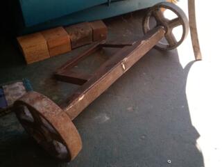 Продам колеса метал диаметр 250 мм с осью