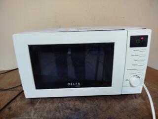 Продаются микроволновка DAEWOO и DELFA в отличном состоянии по 500р.
