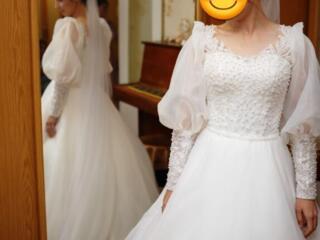 Продам свадебное платье. Цена 500 у. е.