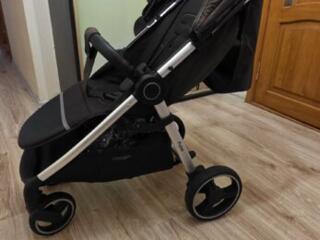 Продам детскую коляску Carrello Pulse