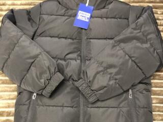 Продам новую детскую куртку