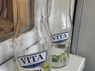 Стеклянные бутылки по 1 литру