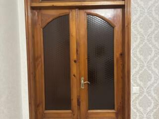 Продам шикарную деревянную дверь