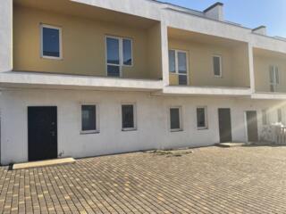 Предлагается к продаже таунхаус в Прилиманском. Два этажа и выход на .