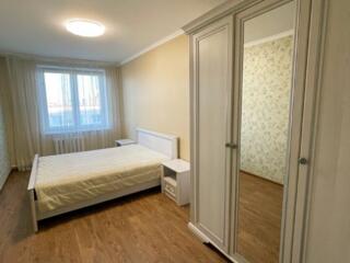 Сдам 2 комнатную квартиру, р-н ЦЕНТР 280$