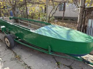 Продаётся лодка Казанка + прицеп + рыболовный комплект и моторы