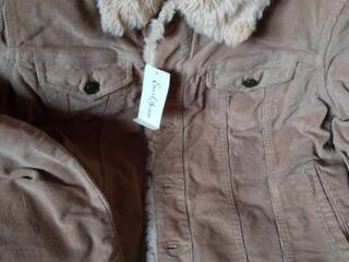 Продам новые брендовые курточки, по 400руб, на меху искусств.