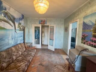 2 комнатная Ленинский с квадратной лоджией.