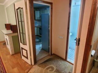 2-ком. кв. р-н Мечникова на длительный срок семье 175$