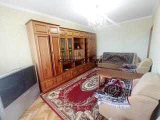 Пропонується в оренду 3-х. кімнатна, роздільна квартира Метро Вирлиця 