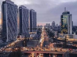 Продається квартира з дизайнерським ремонтом в престижному ЖК бізнес .