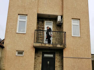 Продам 2-х этажный дом с ремонтом на Слободке