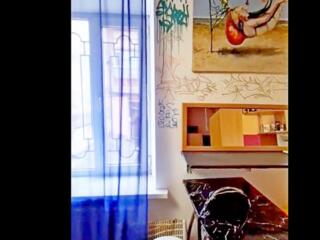 1 комнатная квартира с ремонтом в центре