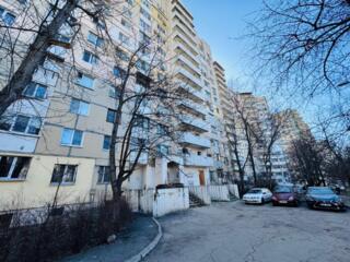 Chirie pe Termen Indelungat!!! Sec. Riscani, bd. Moscova. 3 camere.