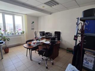 Se dă în chirie oficiu situat pe str. Ginta Latină. Suprafața – 20 ...