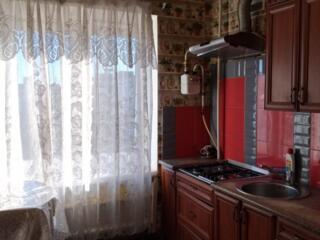 Продаю 1 квартиру в Октябрьском, ул Металлургов.