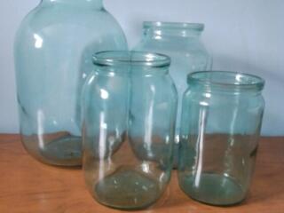 3 л-8руб, 1 л- 8 руб, 0,7-7 руб